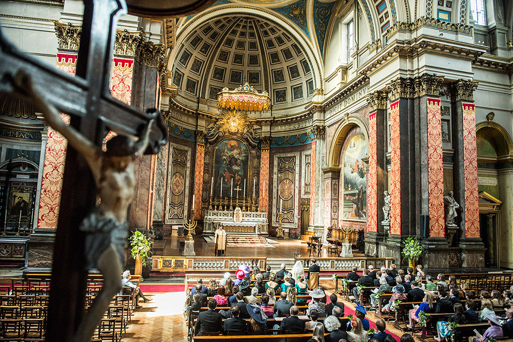 brompton-oratory-wedding-photography-17