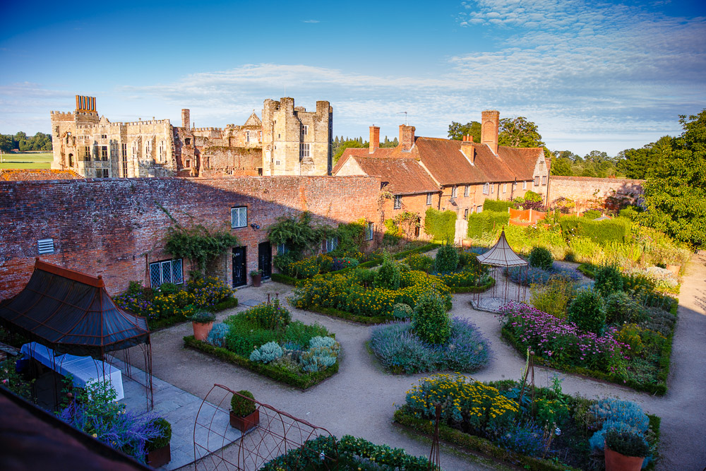 Walled Garden Cowdray Wedding Photography - Stylish Wedding Photography