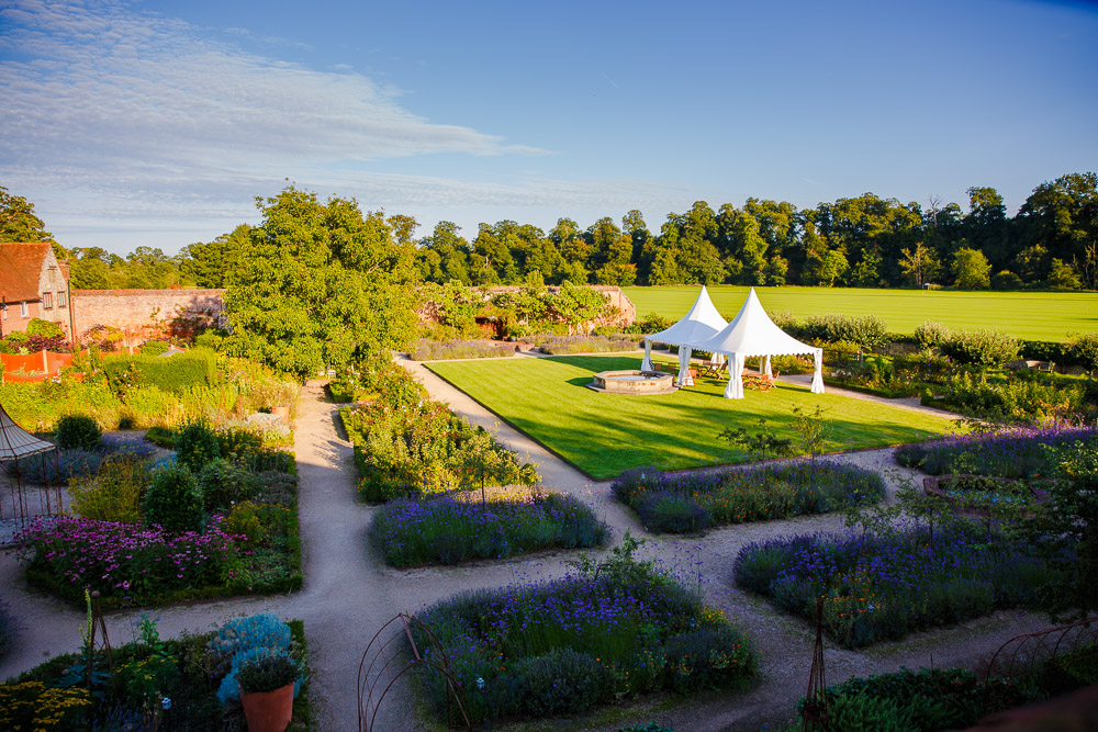 Walled Garden Cowdray Wedding Photography - Stylish Wedding Photography